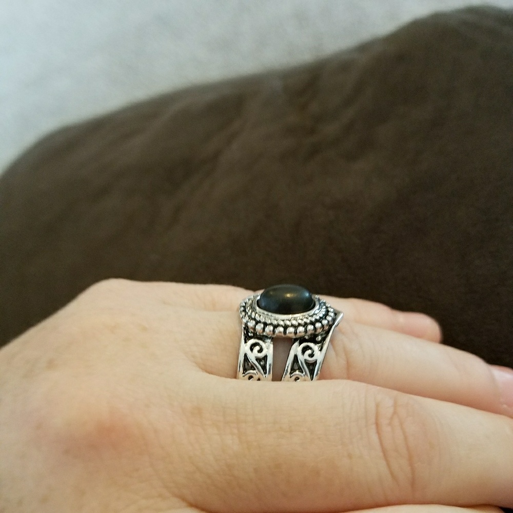 Onyx ring - Picture 2 of 2